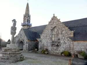eglise leuhan finistere