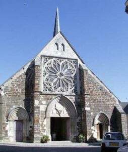 Église Maison de Retraite de Saint-fargeau…
