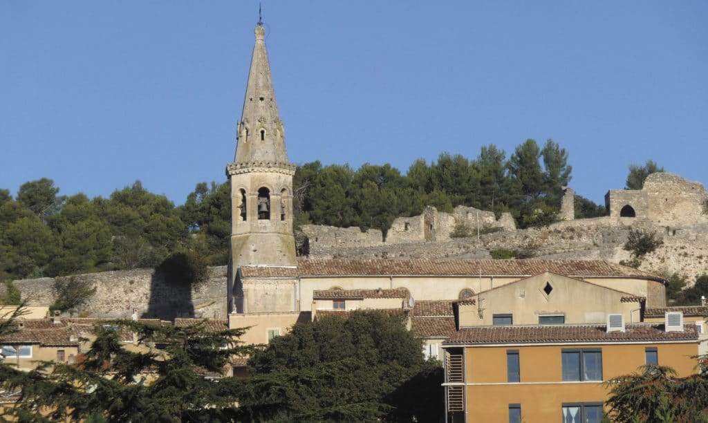 eglise maison de retraite jehan rippert saint saturnin les apt