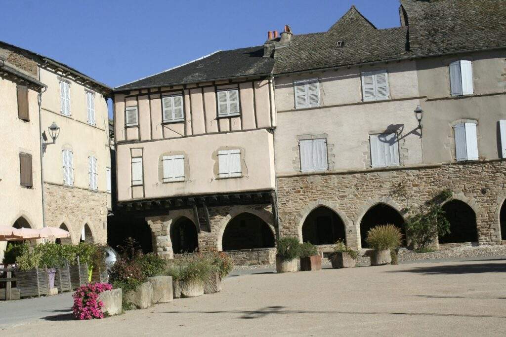 eglise maison de retraite sauveterre de rouergue