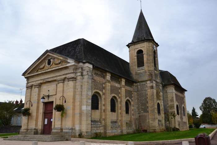 eglise maison paroissiale presbytere de guerigny nievre
