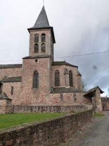 eglise manhac aveyron