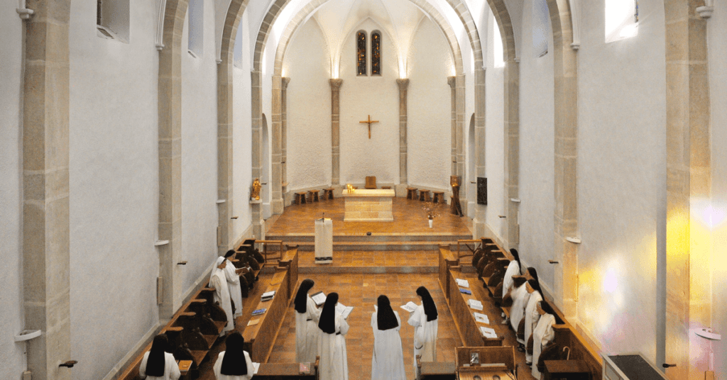 eglise monastere de la clarte notre dame dominicaines taulignan