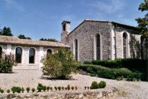 eglise monastere des redemptoristines saint restitut