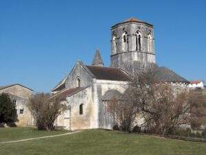 Église Mouthiers-sur-boëme : Saint Hilaire (Charente)