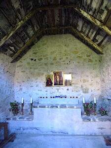 eglise nativite de la vierge marie entraunes
