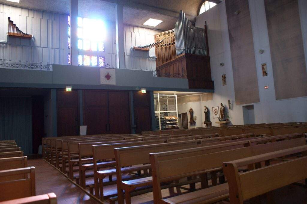 eglise notre dame dafrique carnoux en provence