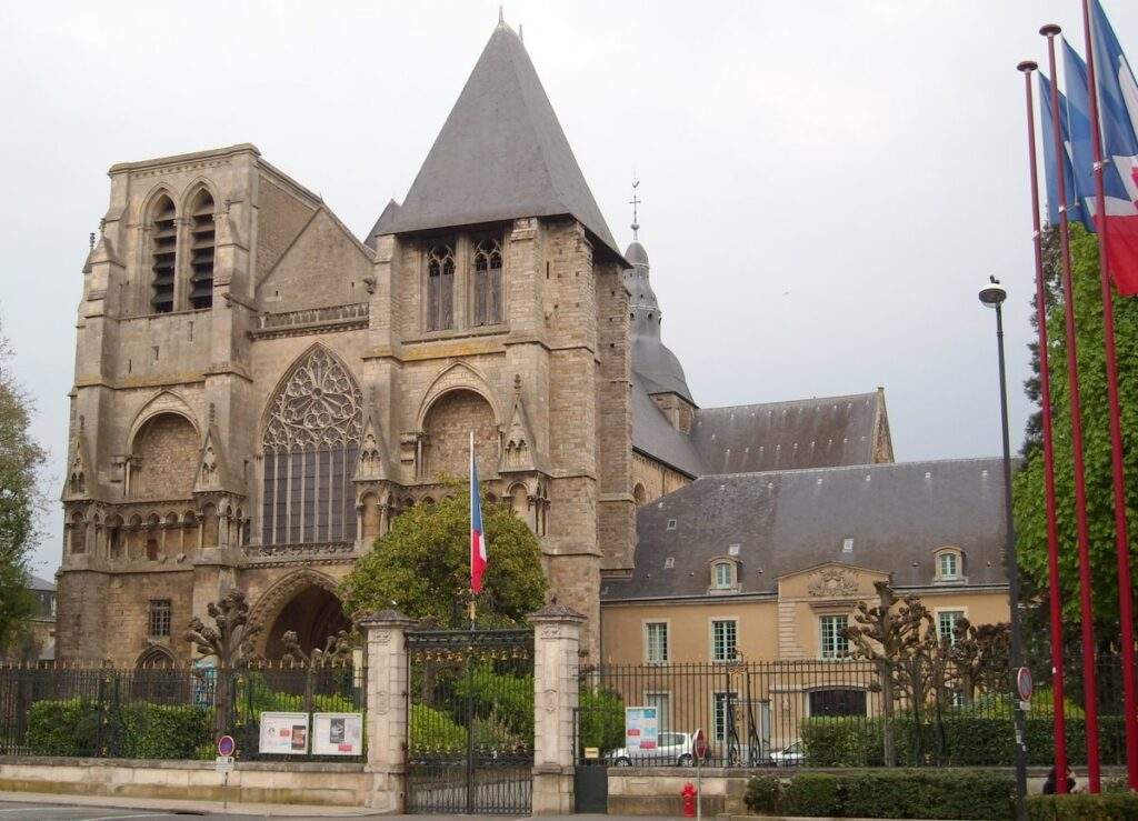 eglise notre dame de la couture le mans