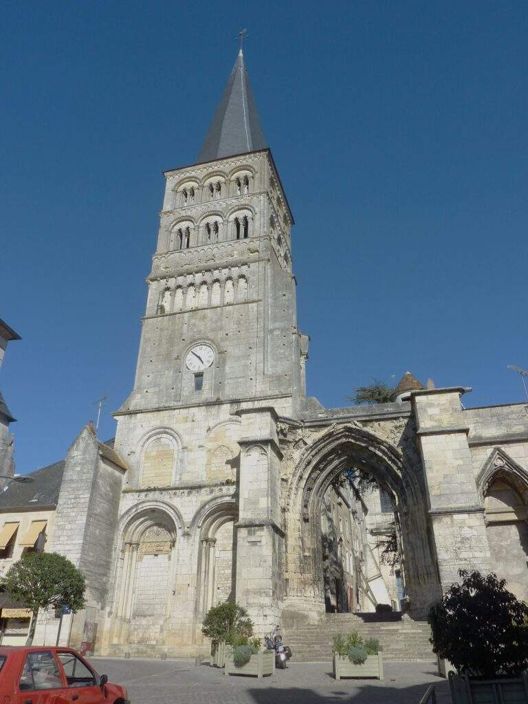 eglise notre dame de la nativite notre dame la charite sur loire