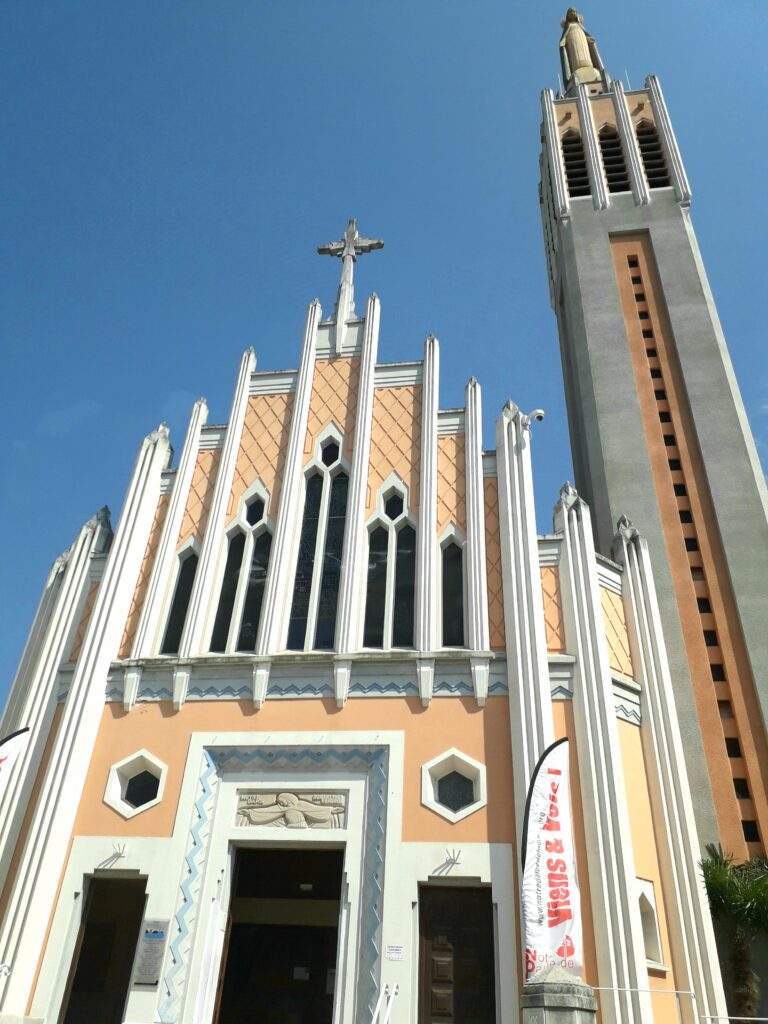 eglise notre dame de lourdes ndl romans sur isere