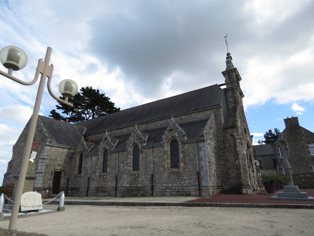 eglise notre dame lanrodec