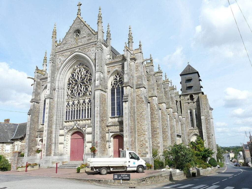 eglise paroissiale saint julien de vouvantes