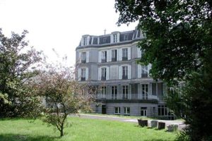 eglise prieure saint joseph benedictines de jesus crucifie brou sur chantereine
