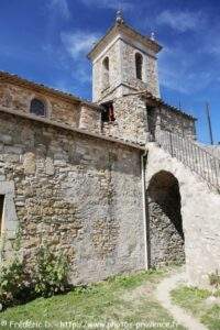eglise saint come et saint damien revest des brousses