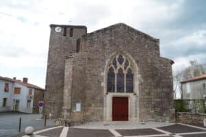 eglise saint cyr et sainte jullite saint cyr des gats
