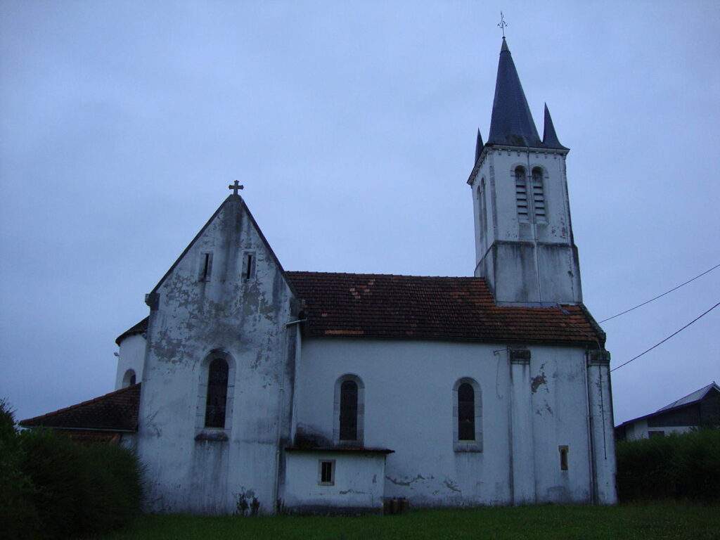 eglise saint etienne a aroue aroue ithorots olhaiby
