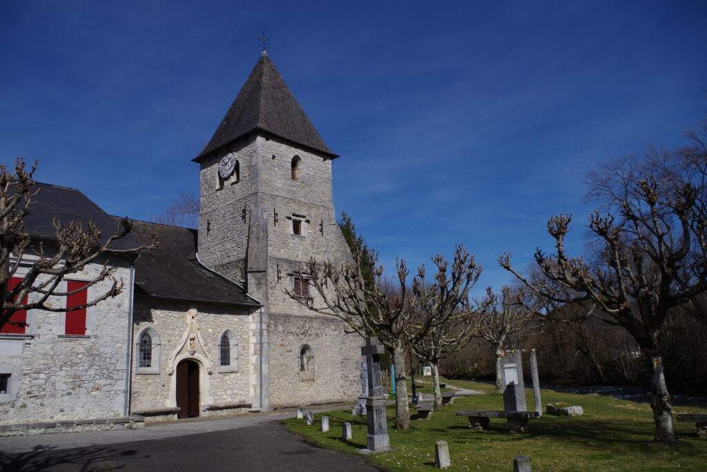 eglise saint etienne izeste