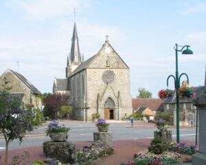 Église Saint Front (Domfront) (Orne)