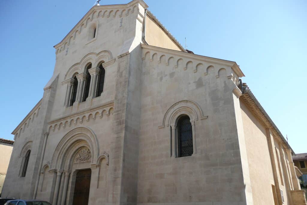 eglise saint genies saint genies de comolas