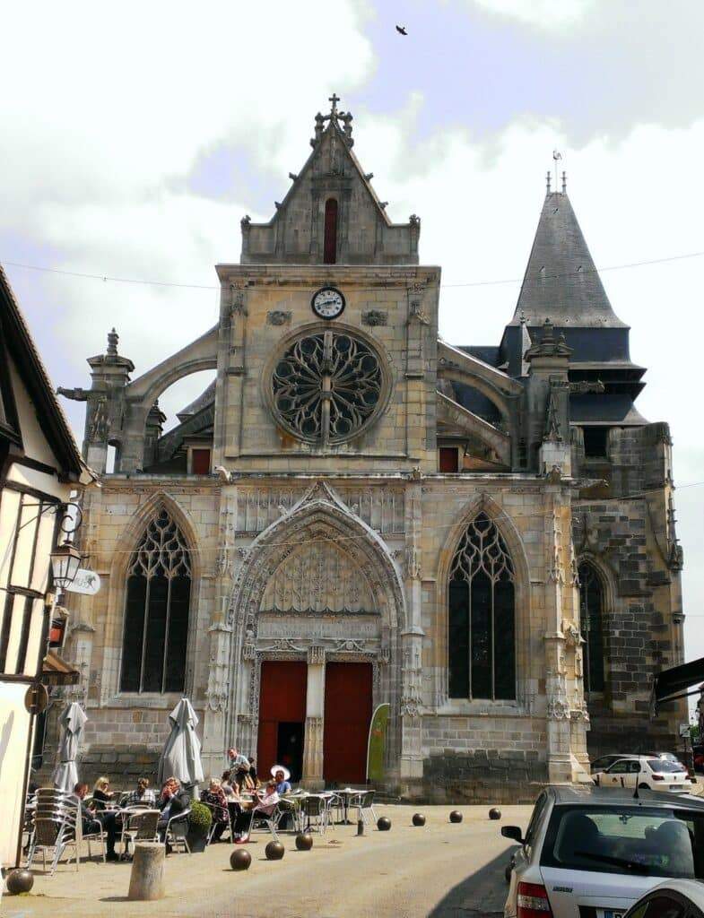 eglise saint jacques le majeur les essarts le roi