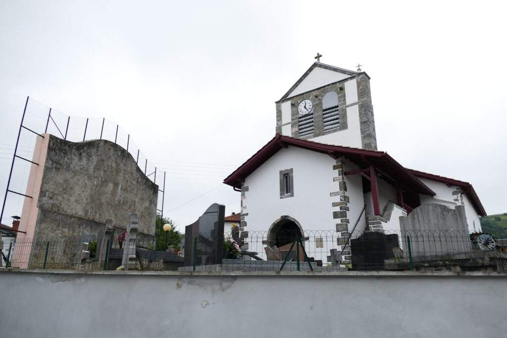 eglise saint jean baptiste a lohitzun lohitzun oyhercq