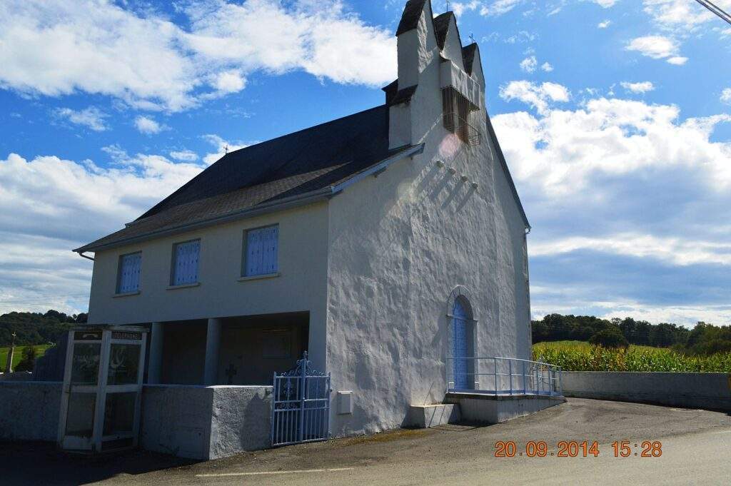 eglise saint lucie a arrast arrast larrebieu