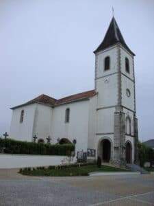 eglise saint pierre a behasque behasque lapiste