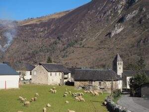 eglise saint pierre a belesten gere belesten