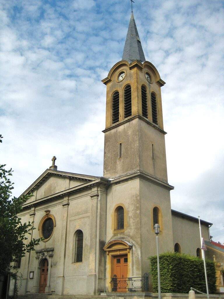 eglise saint pierre apotre moulins les metz