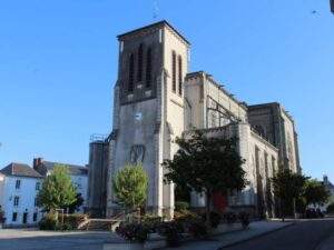 eglise saint pierre aux liens frossay loire atlantique