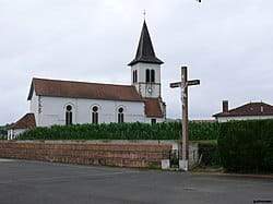 eglise saint pierre beguios