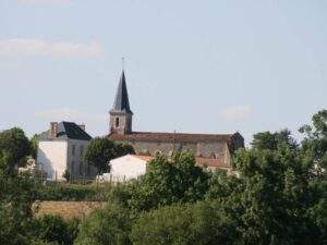 eglise saint pierre chaudefonds sur layon