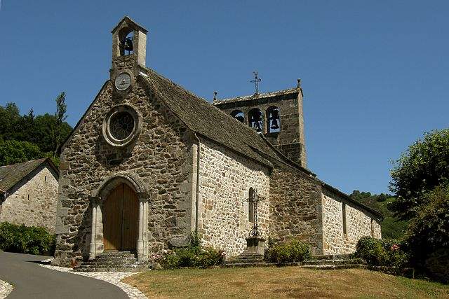 eglise saint pierre dantignac cantal