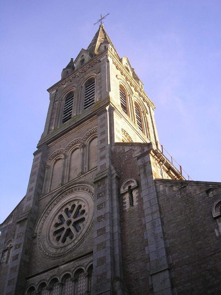 eglise saint pierre et saint paul tinchebray orne