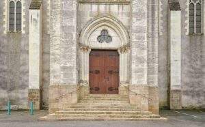 eglise saint pierre la jumelliere