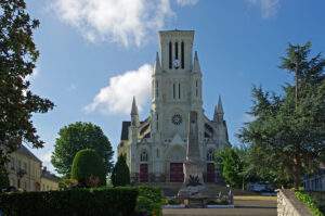 eglise saint pierre longue jumelles