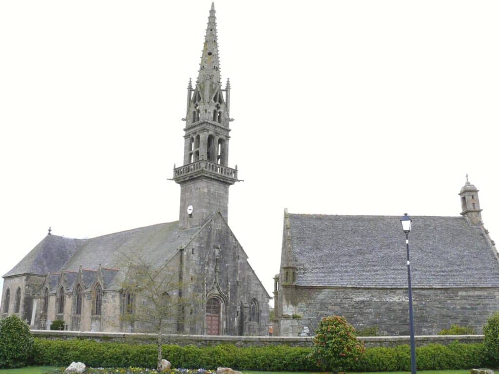 eglise saint pierre ploudiry finistere
