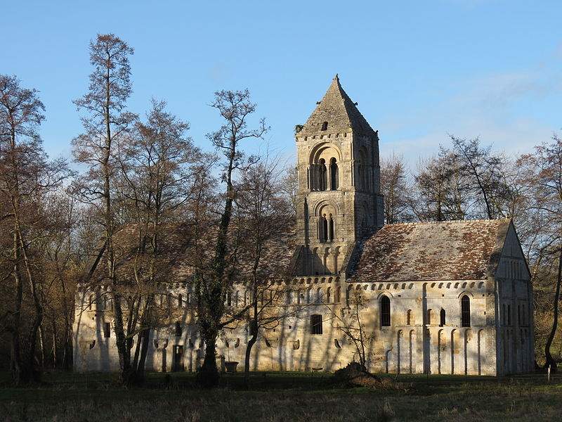 eglise saint pierre thaon