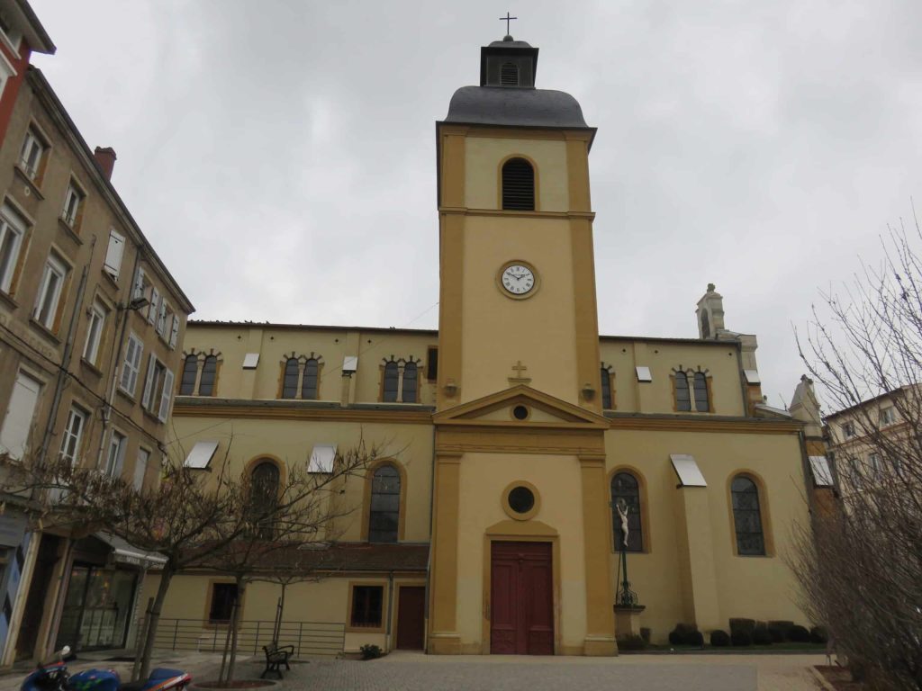 eglise saint pothin amplepuis scaled
