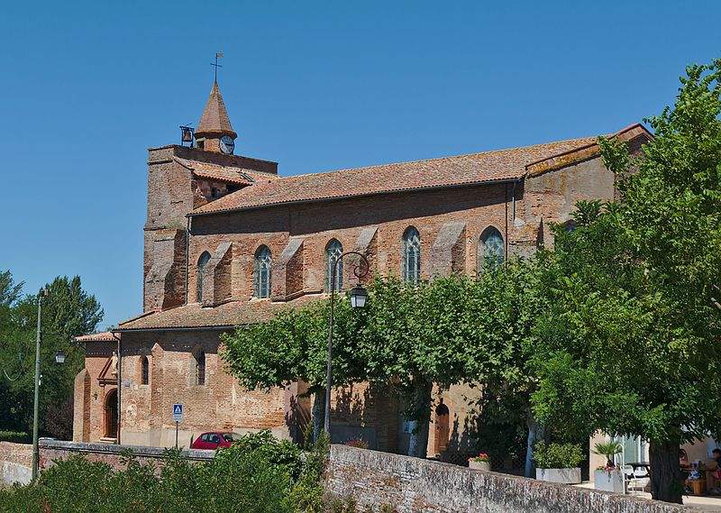eglise saint salvy giroussens tarn