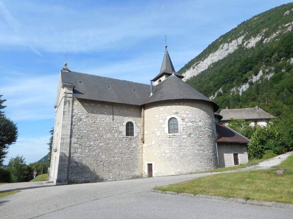 eglise saint thibaud saint thibaud de couz