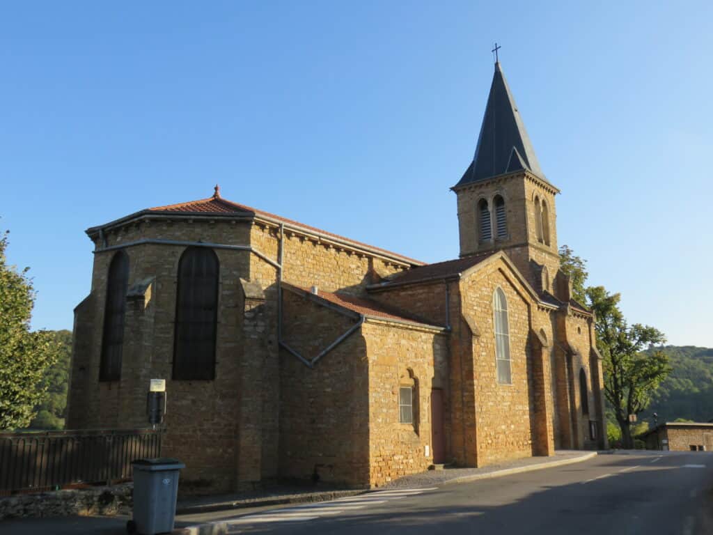 eglise saint victor poleymieux au mont dor