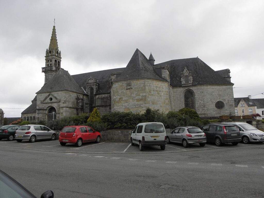 eglise saint yves plouray morbihan