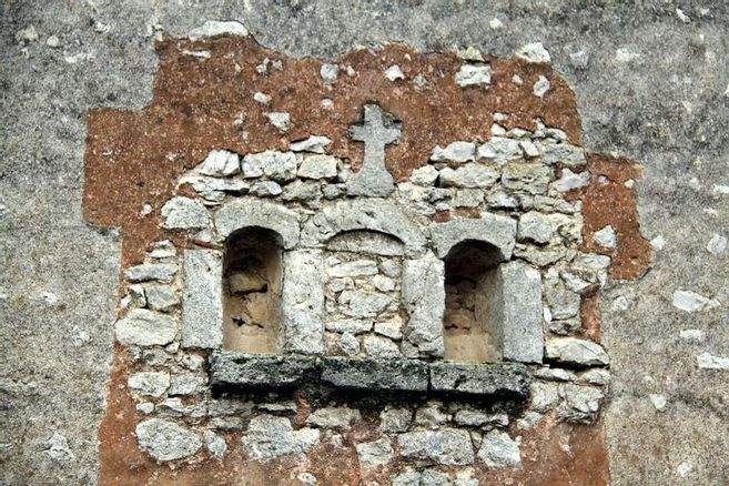 eglise sainte croix rouvray sainte