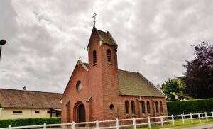 eglise sainte croix sauqueville
