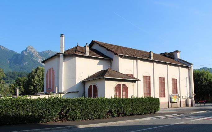 eglise sainte therese albertville
