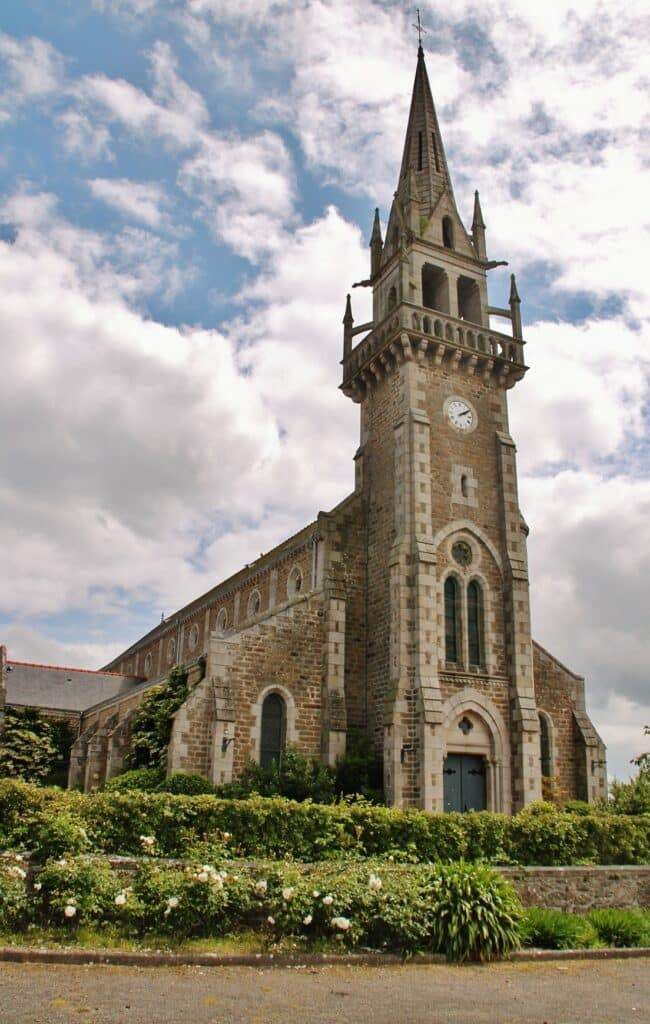 eglise saints cieux lancieux