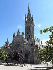 Église Saints Côme Et Damien (Saint-Pol-de-Léon)