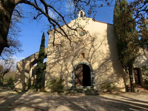eglise sanctuaire marial de nd de la queste grimaud