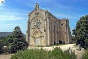 eglise sanctuaire roussas drome